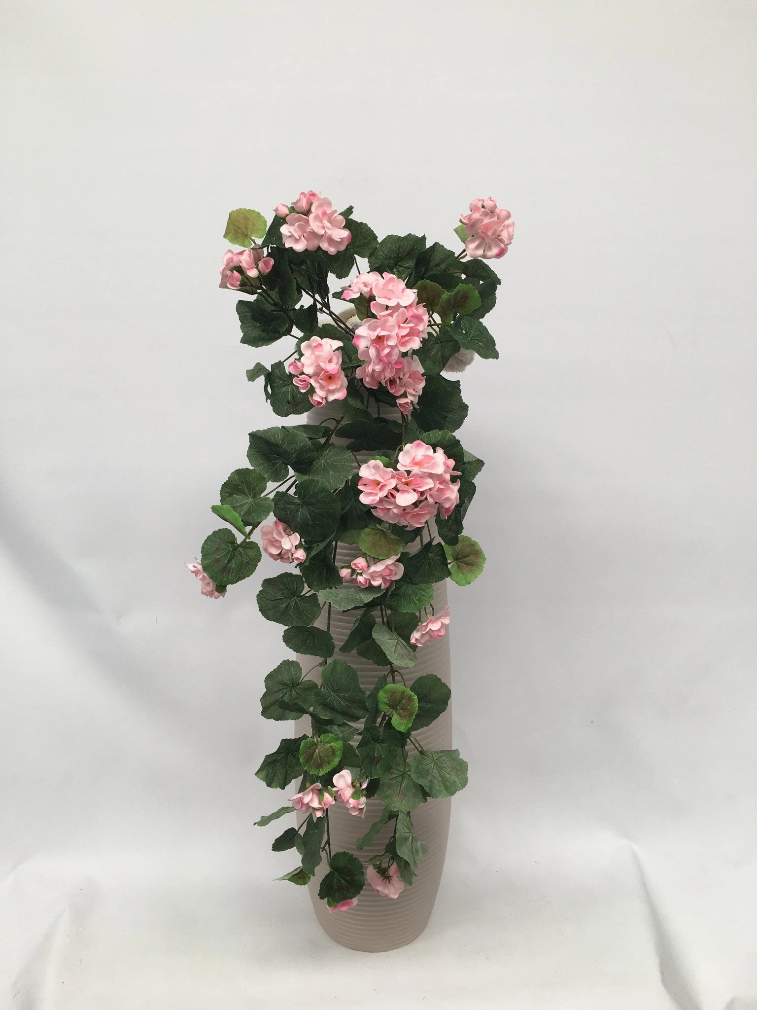 HP0042 Hanging Geranium Bush 77cm 5 Colours