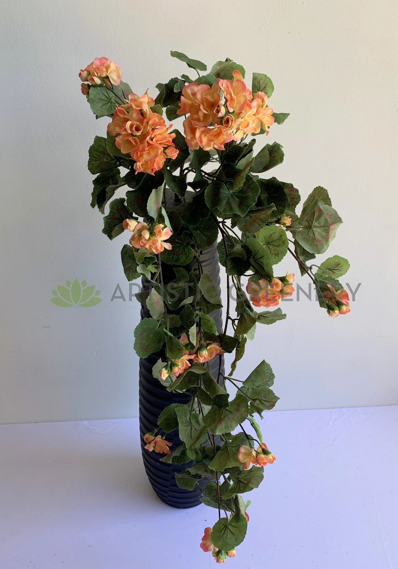 HP0042 Hanging Geranium Bush 77cm Peach Colour