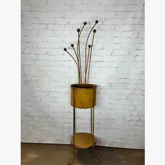 Iron Decorative Metal Focal Point Square Base with Balls