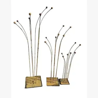 Iron Decorative Metal Focal Point Square Base with Balls