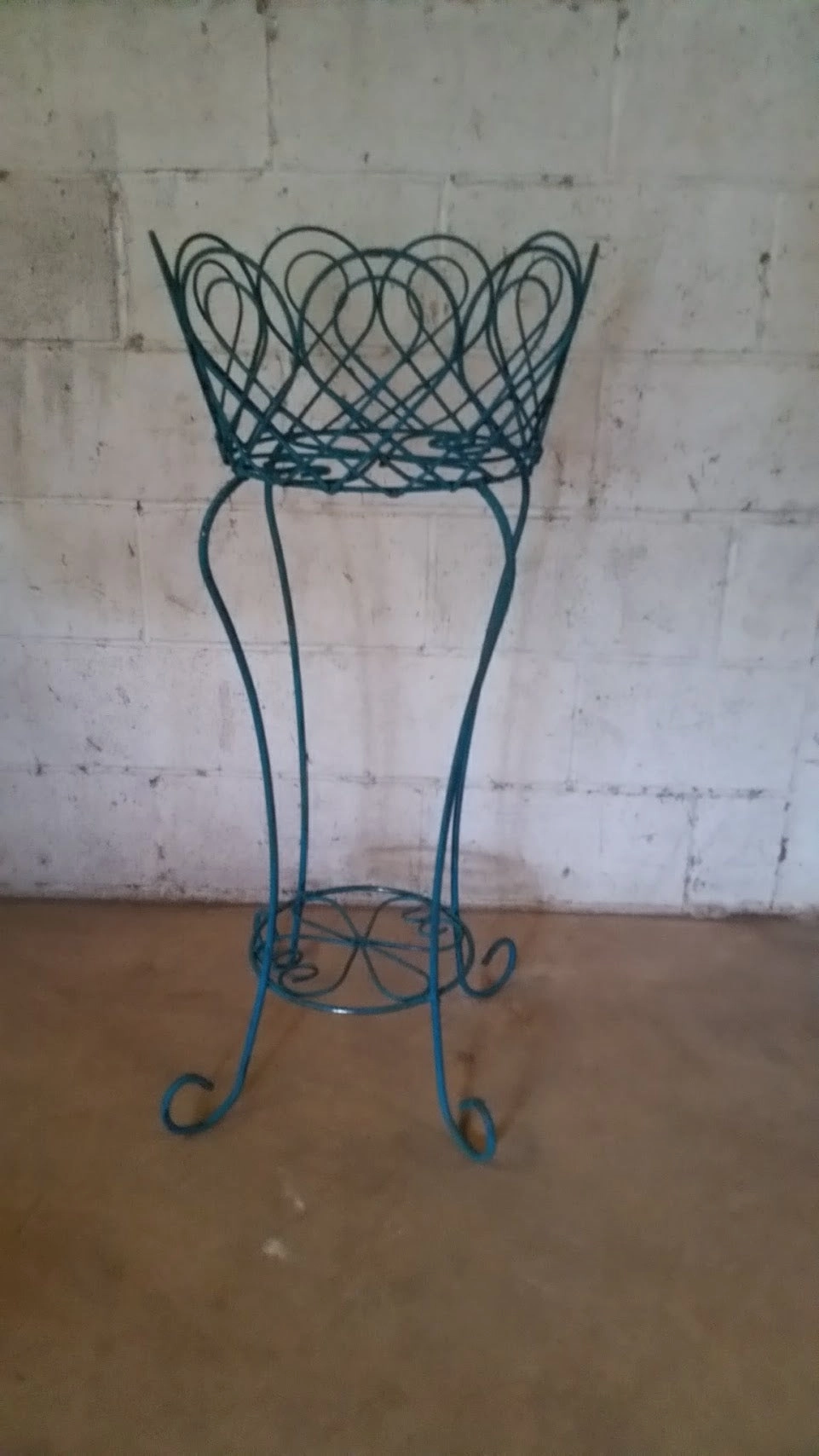 Iron Planters Loopy Design with Bottom Shelf Set of 3