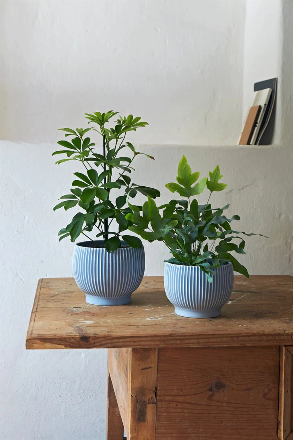 Knabstrup Keramik Flowerpot With Wheels ? 14.5 Cm, Lavender Blue