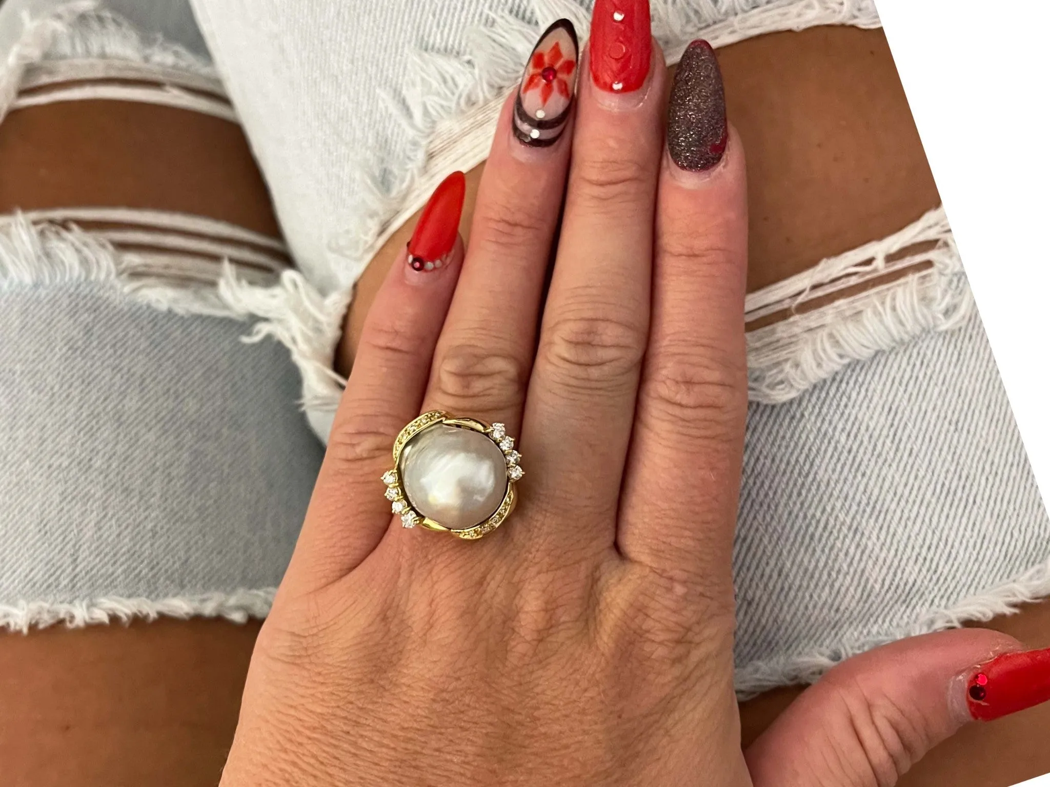 Large Silver Baroque Pearl and Diamond Vintage Ring in 18K Yellow Gold