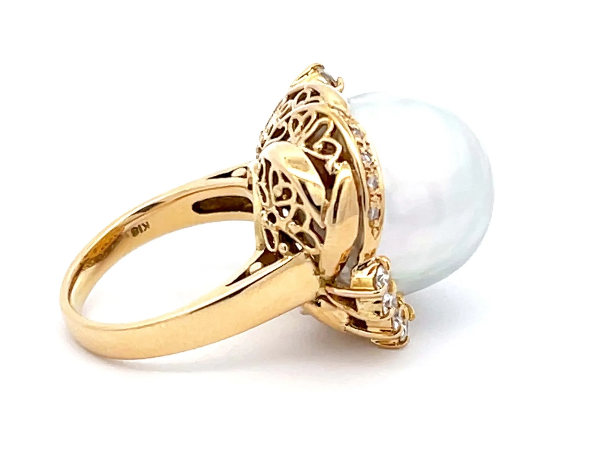 Large Silver Baroque Pearl and Diamond Vintage Ring in 18K Yellow Gold