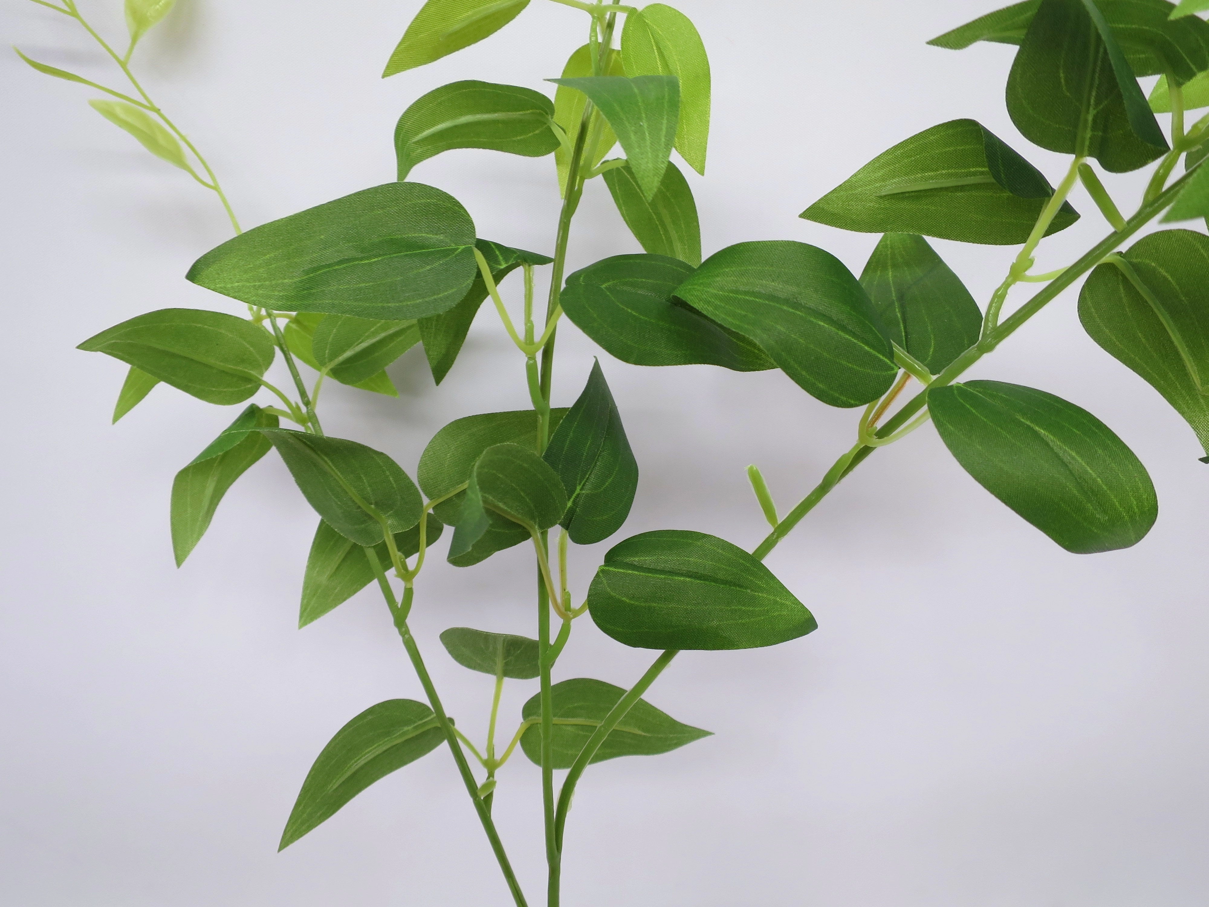 LEA0065 Evergreen Spray 62cm