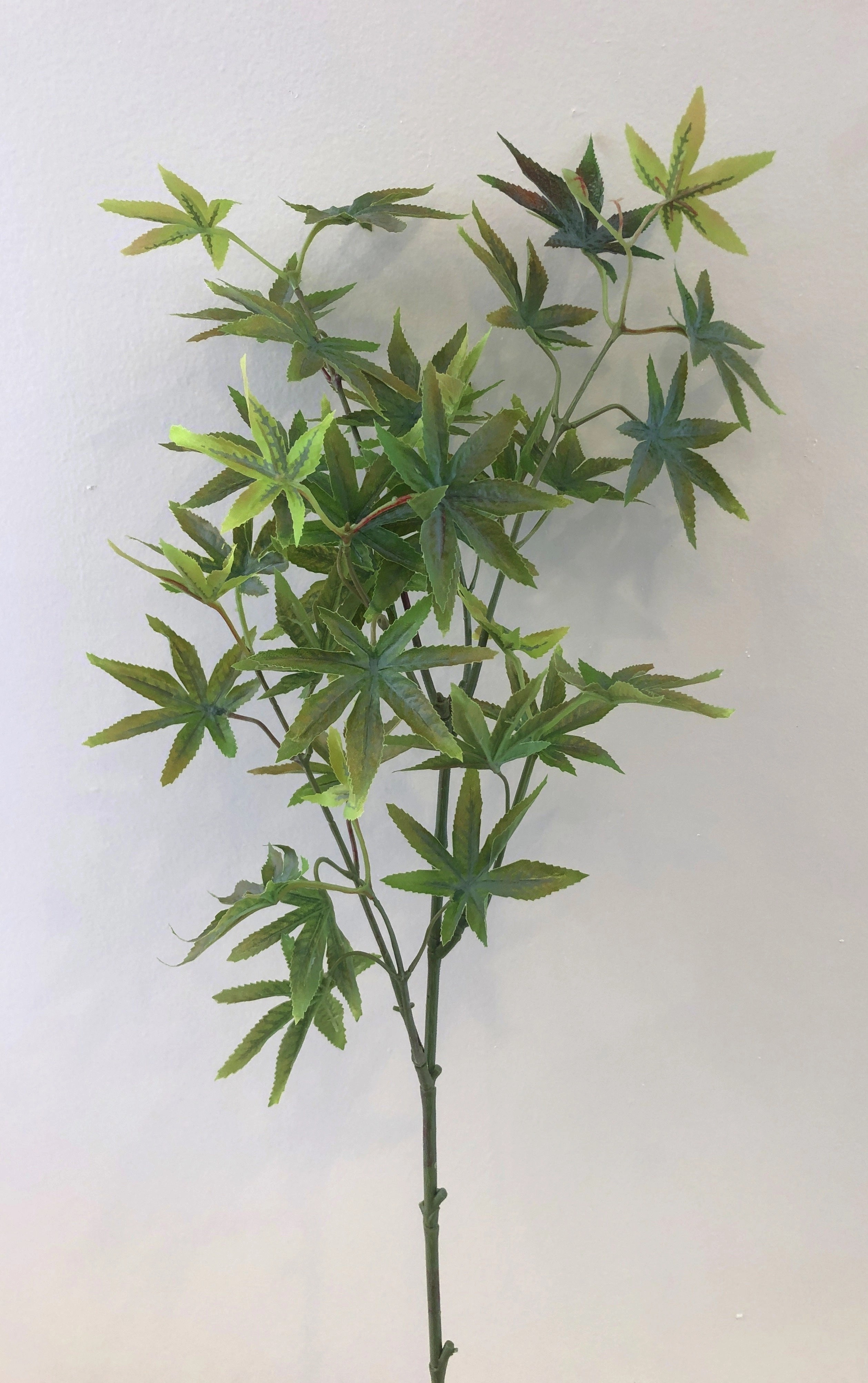 LEA0076 Maple Leaves Foliage 84cm Autumn / Spring Style