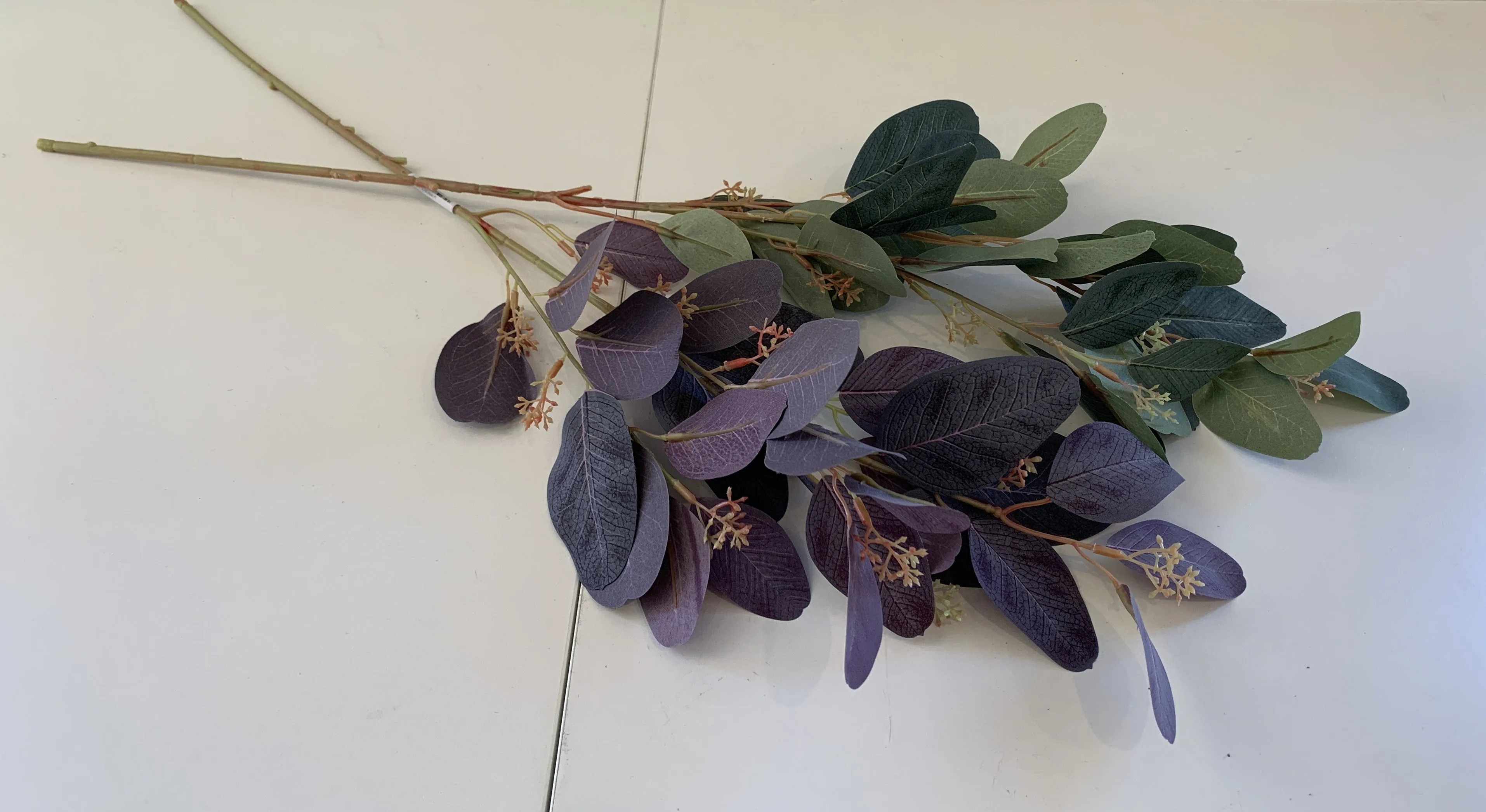 LEA0080 Seeded Eucalyptus Foliage 73cm 2 Styles