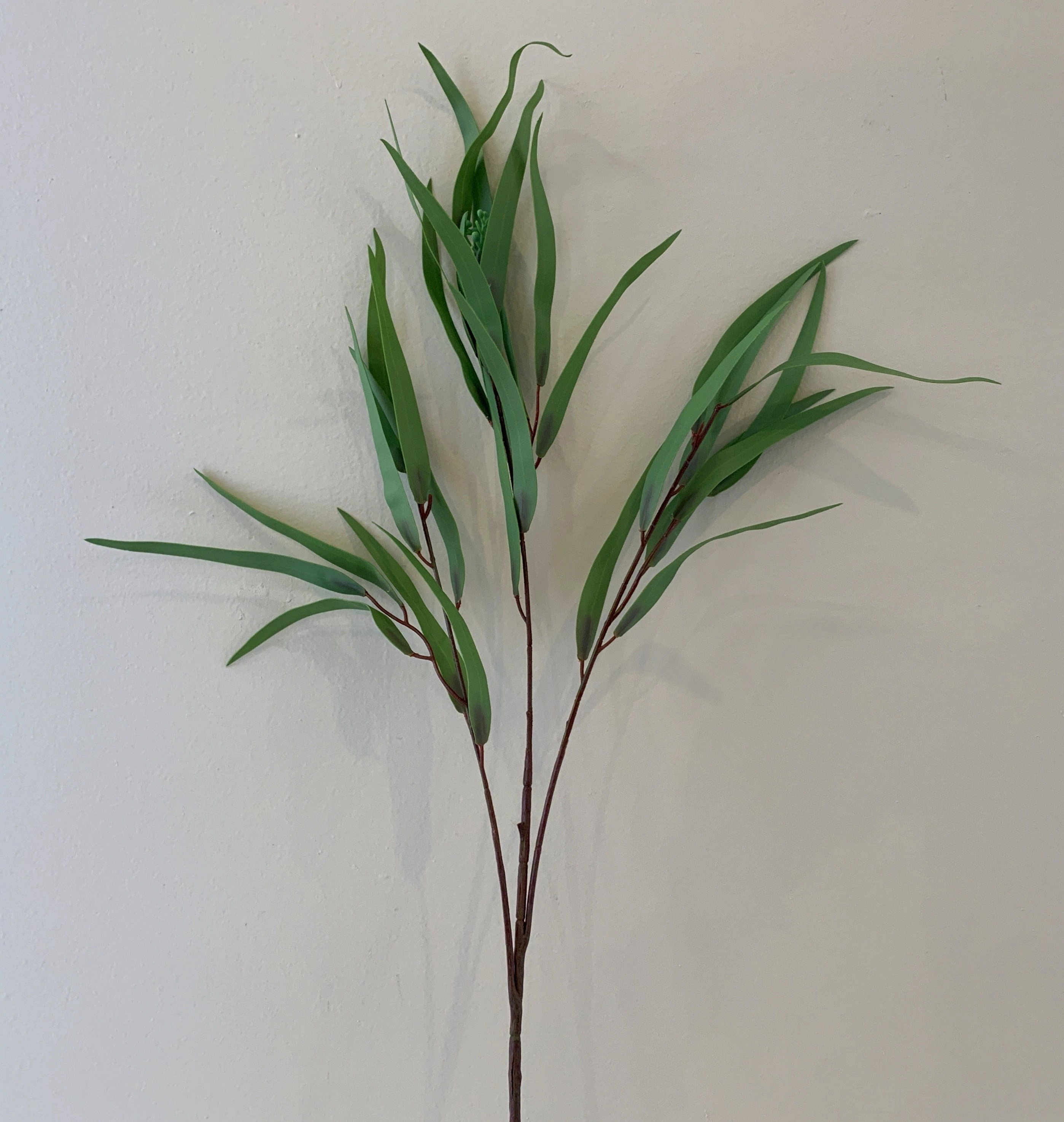 LEA0087 Gum Blossom / Eucalyptus Foliage 73cm Real Touch