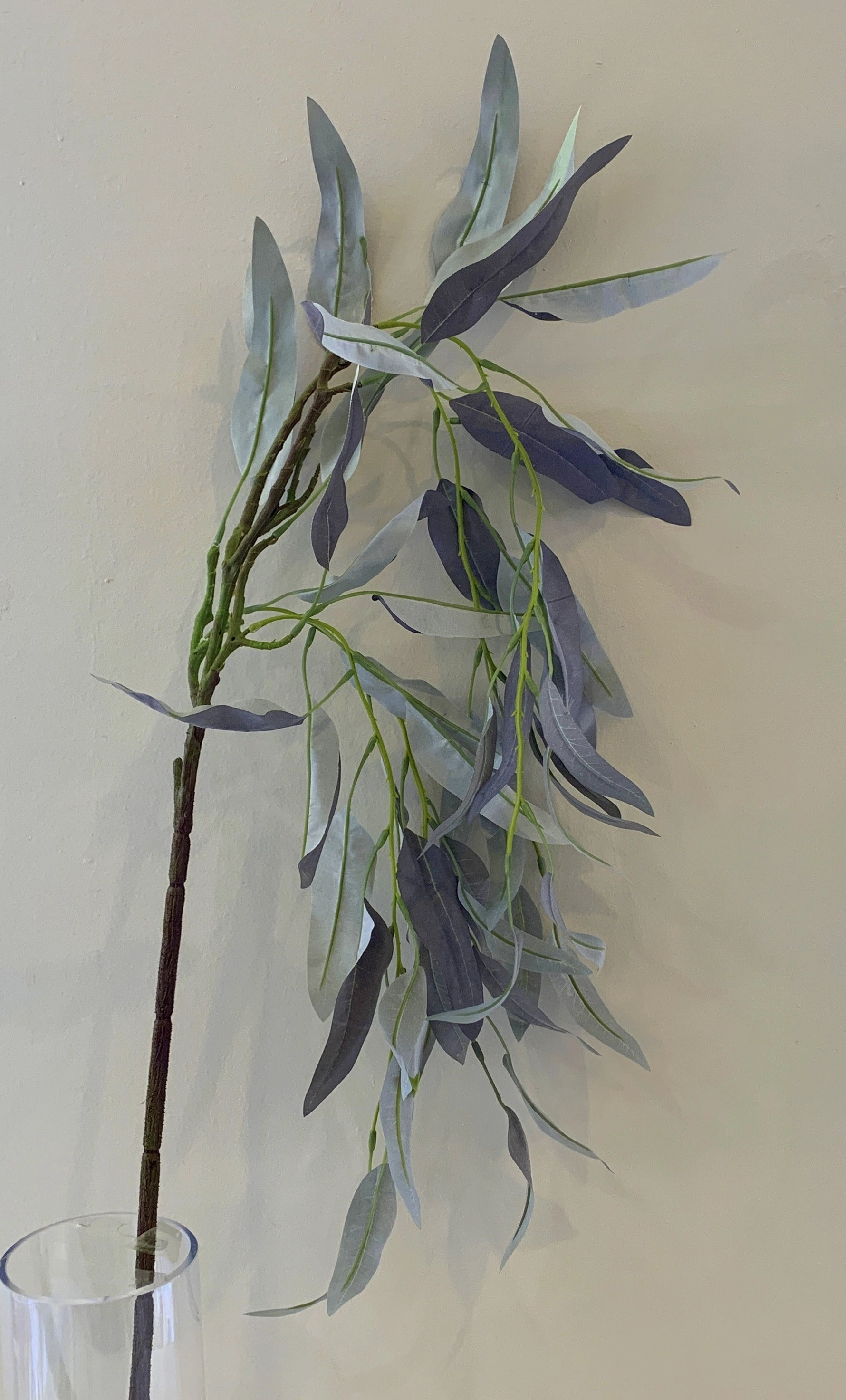 LEA0090 Weeping Gum Blossom 121cm Grey