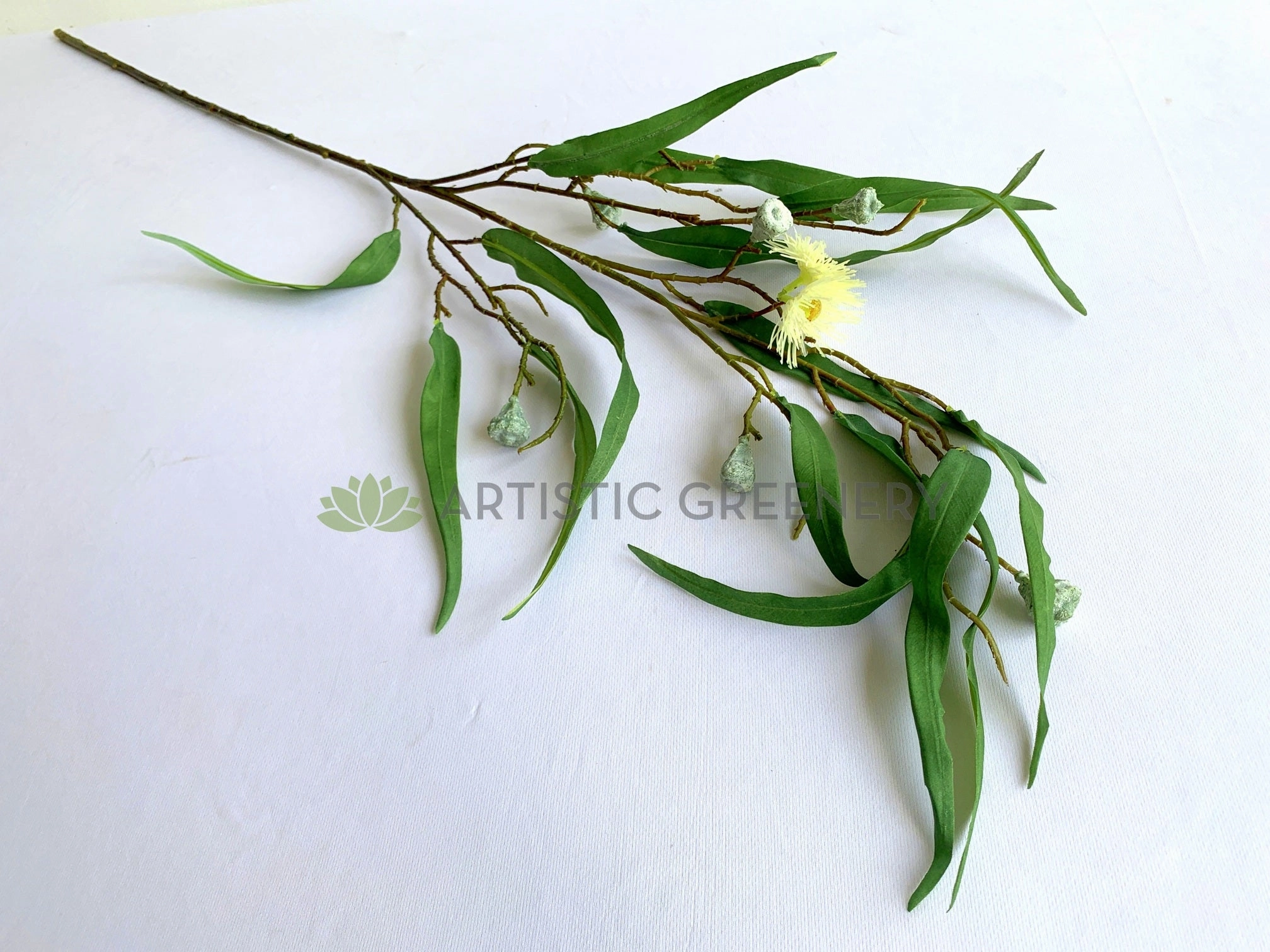 LEA0107 Gum Blossom / Gum Leaves with Pods & White Flowers 103cm