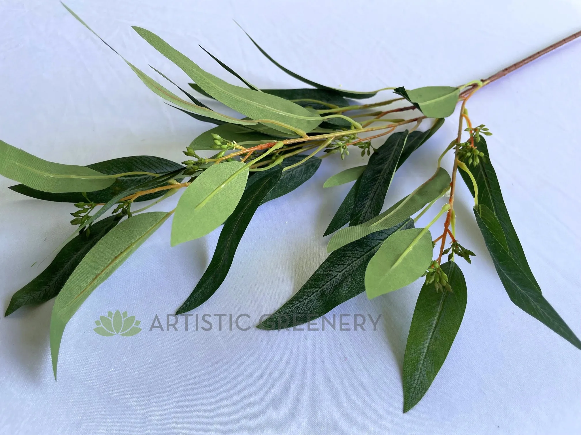 LEA0113 Seeded Gum Leaves 88cm
