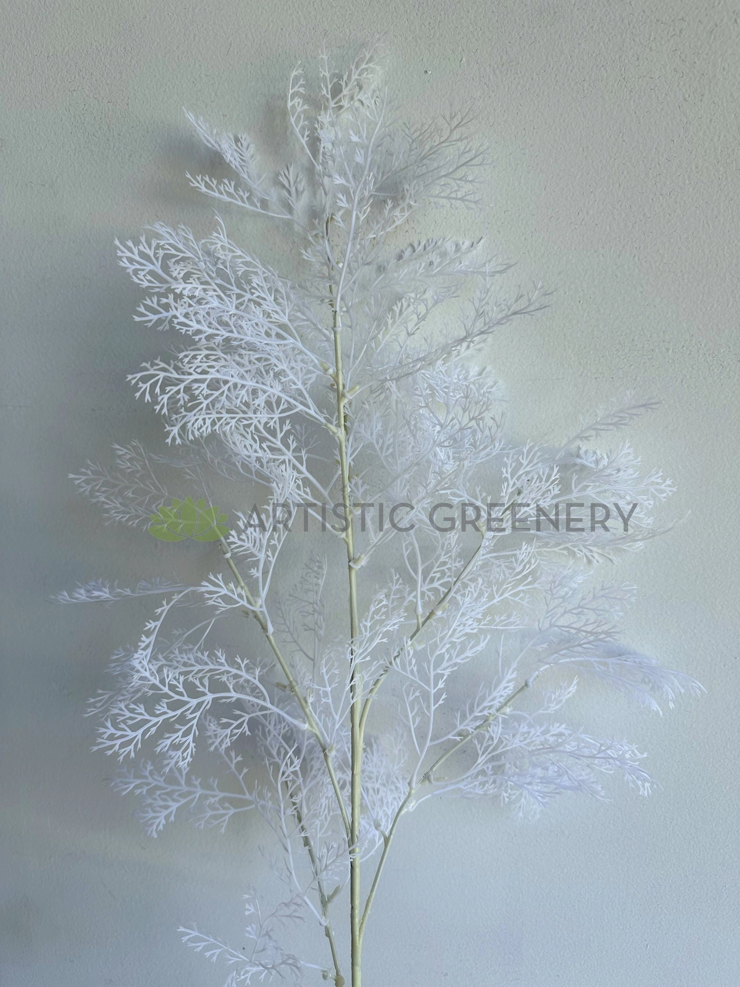 LEA0116WHI White Cedar Spray 102cm
