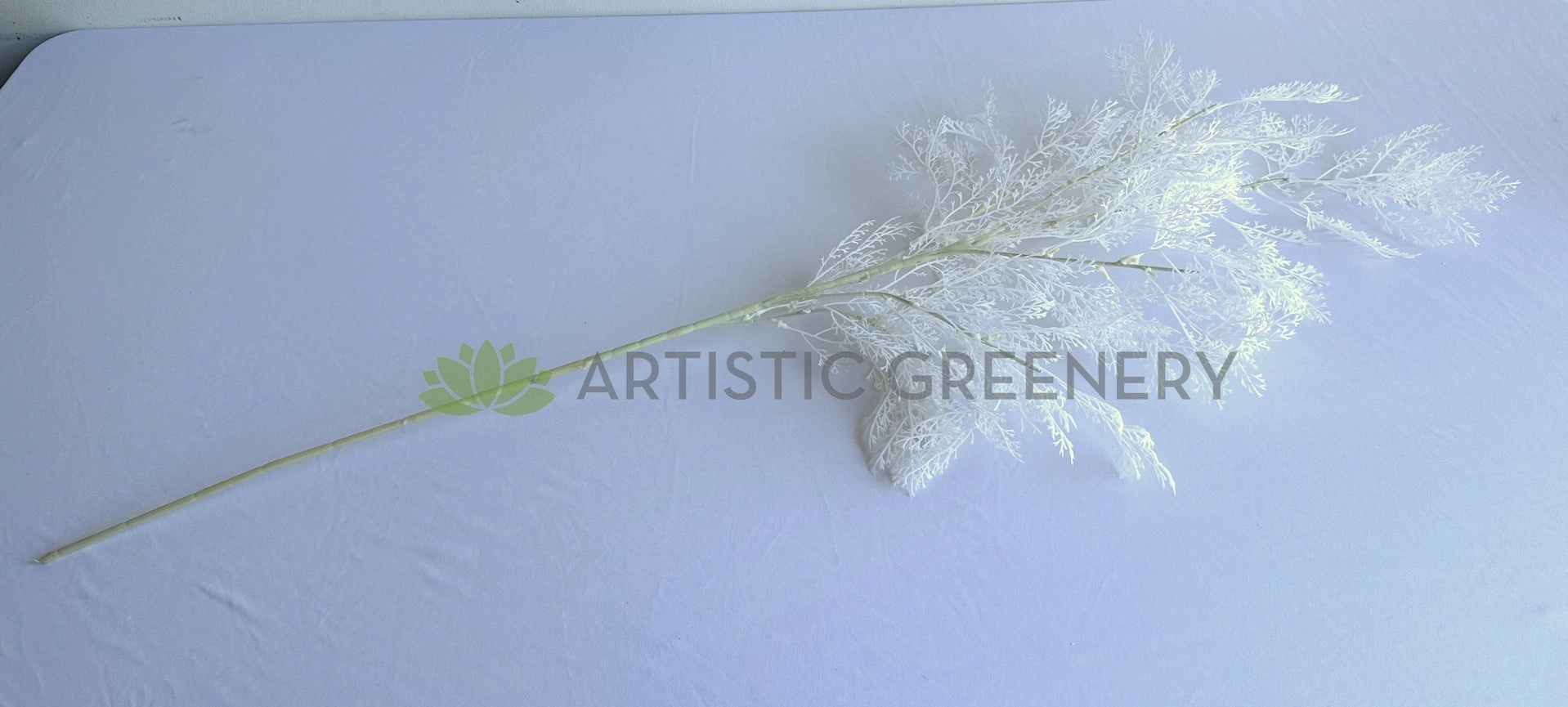 LEA0116WHI White Cedar Spray 102cm