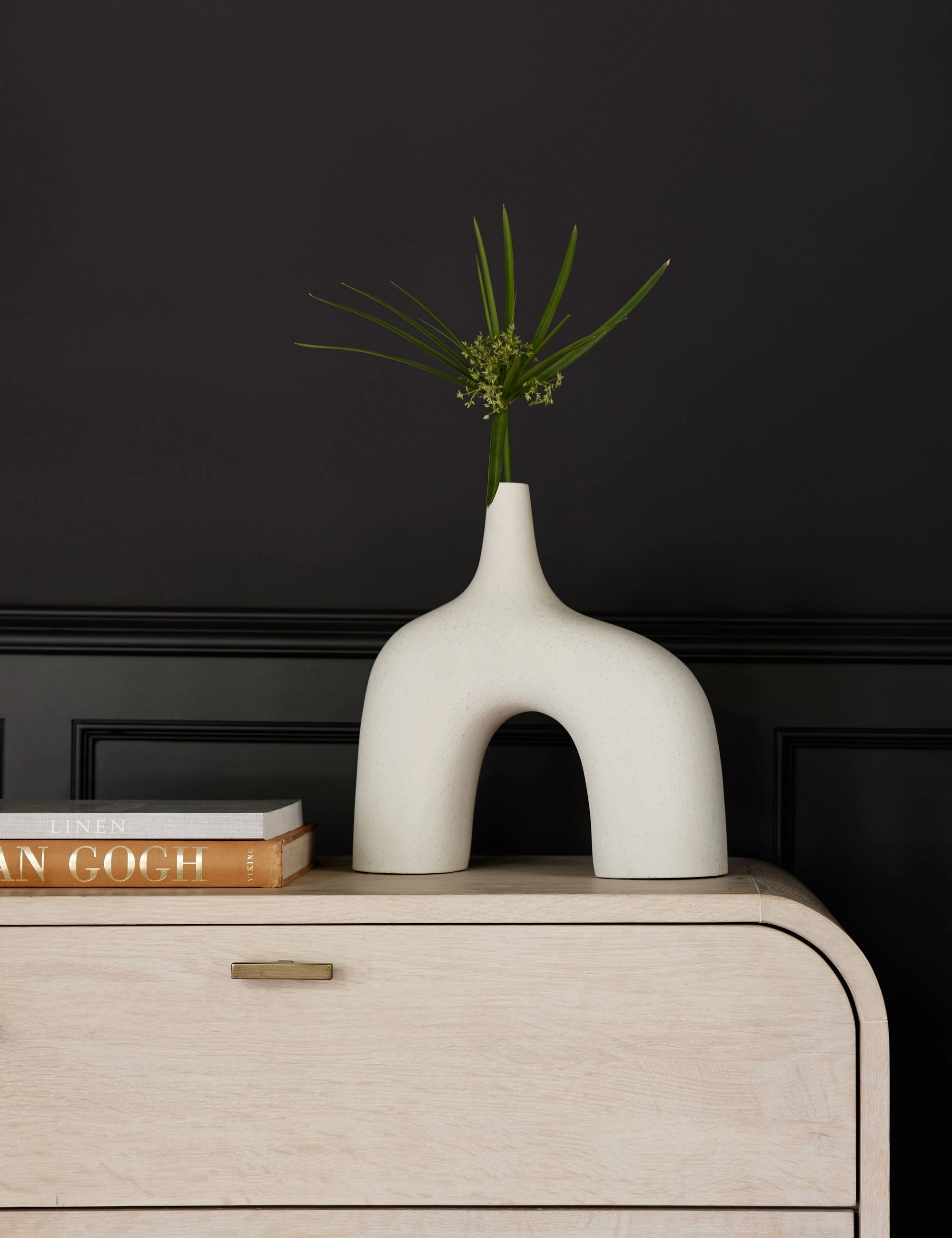 Leonor Decorative Vase
