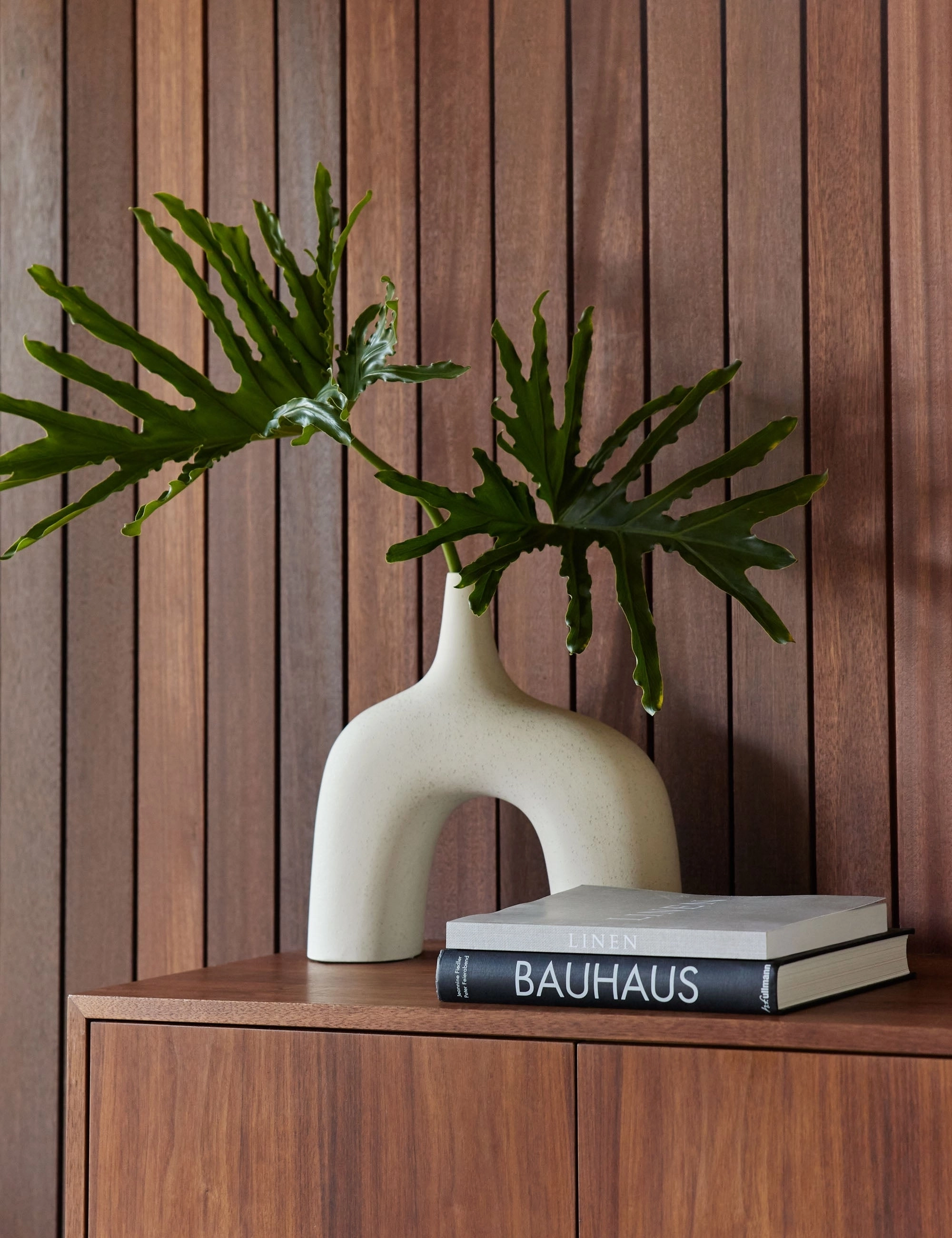 Leonor Decorative Vase