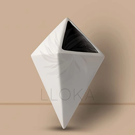 Luxurious Fiberglass Hanging Pots & Planters - Akasa_Str_01