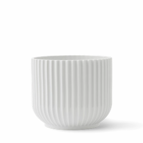 Lyngby - Medium White Flower Pot mini ornamental plant  