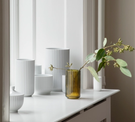 Lyngby - Medium White Flower Pot