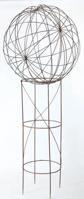 Medium tower w/ sphear decorative plants  