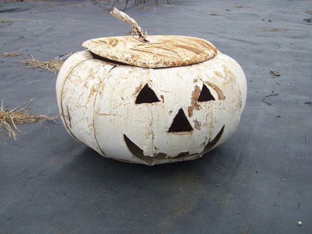 Metal Pumpkin with Lift Top decorative plants  