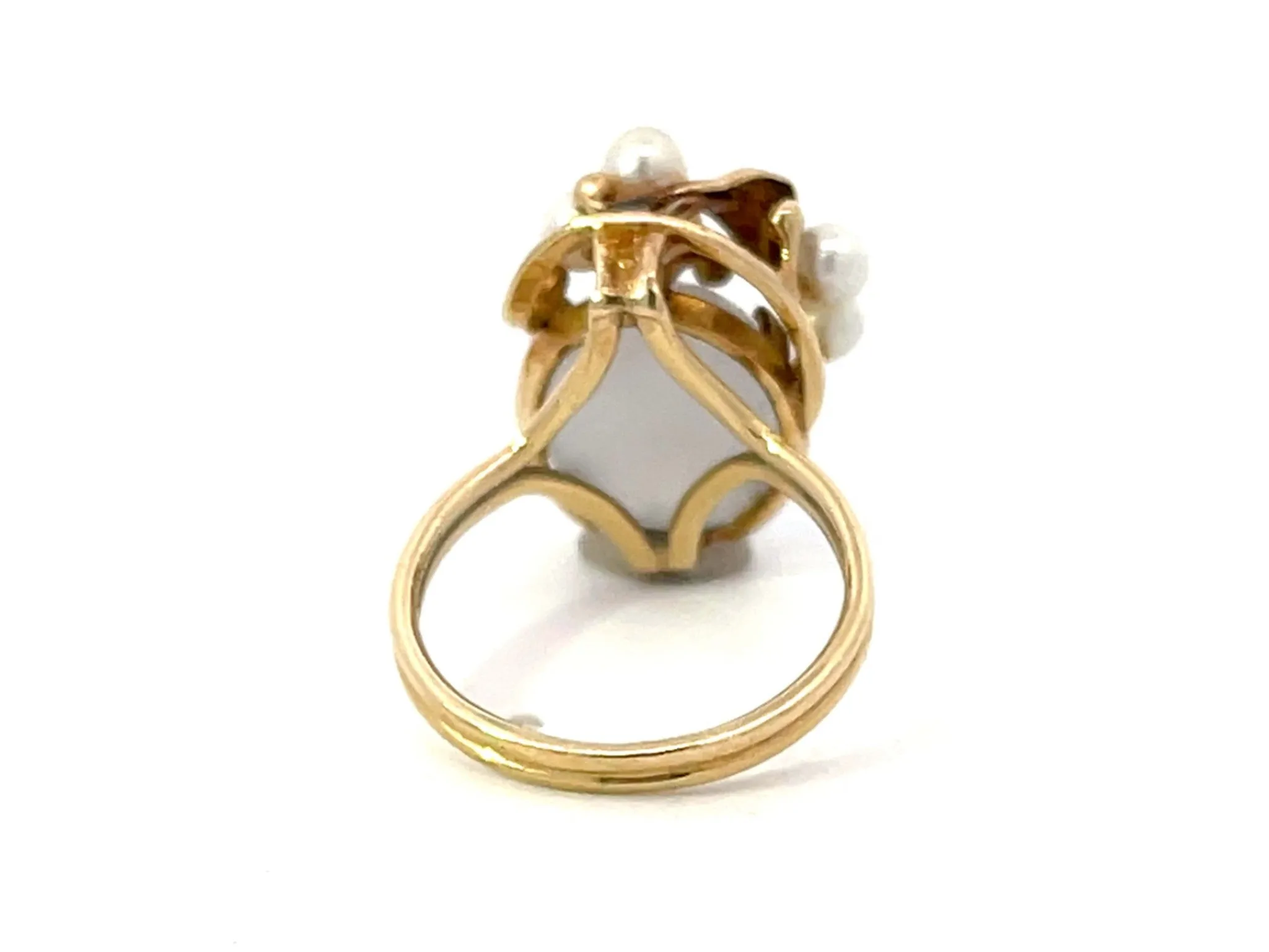 Mings Hawaii Oval Cabochon White Jade Pearl Leaf Ring 14k Yellow Gold