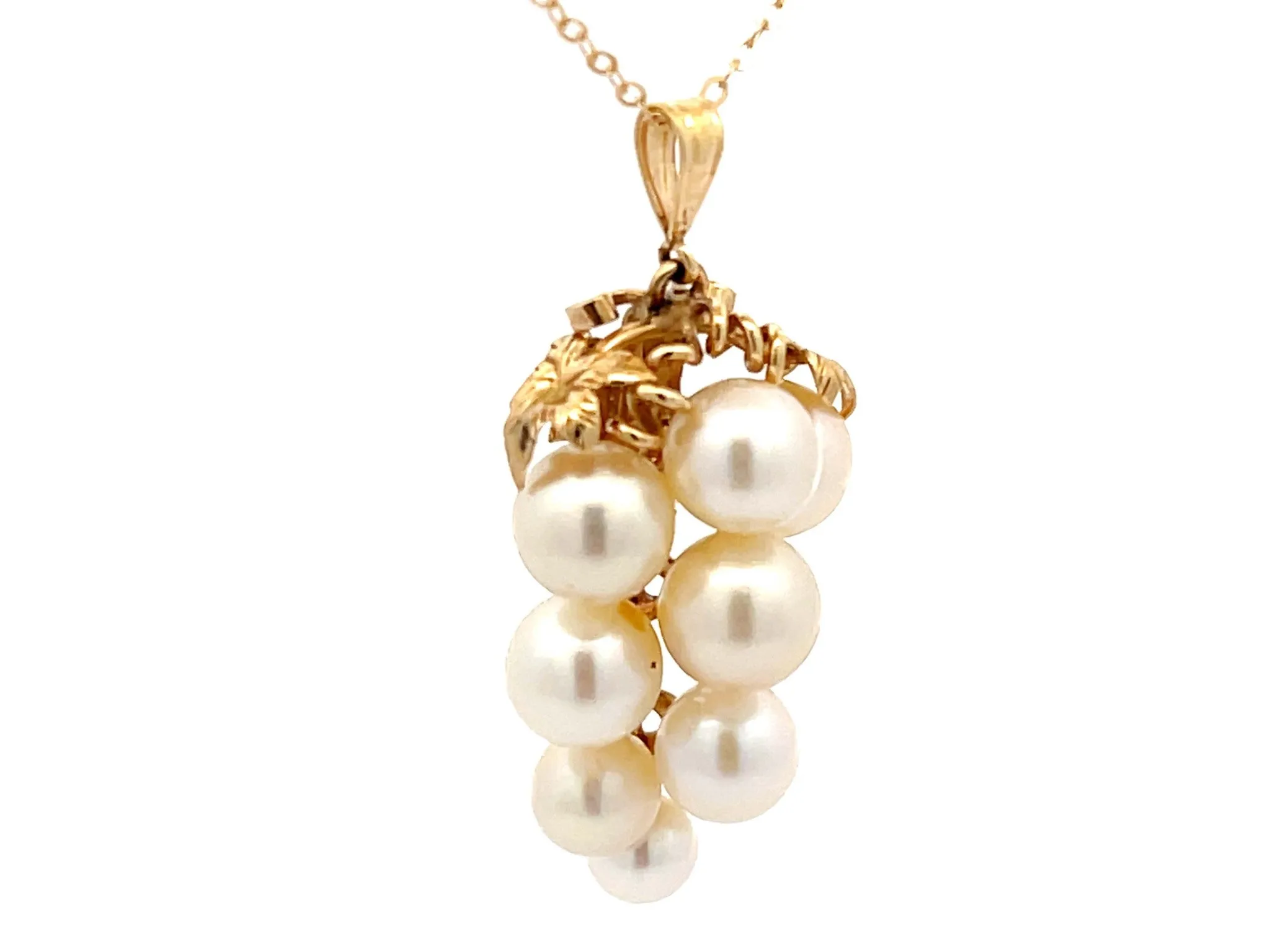 Mings Hawaii Pearl and Leaf Pendant in 14k Yellow Gold with Chain
