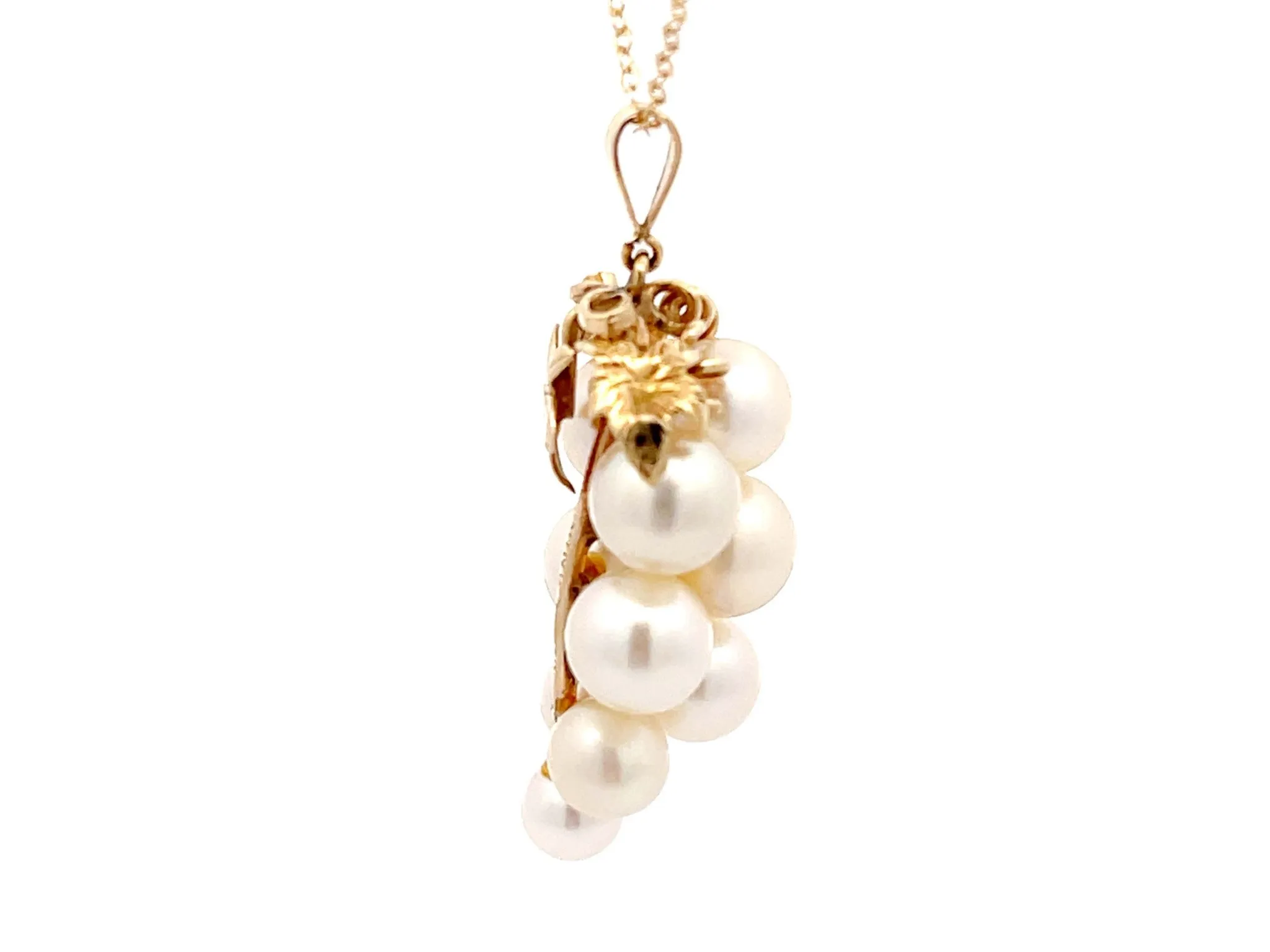 Mings Hawaii Pearl and Leaf Pendant in 14k Yellow Gold with Chain
