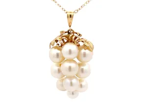 Mings Hawaii Pearl and Leaf Pendant in 14k Yellow Gold with Chain