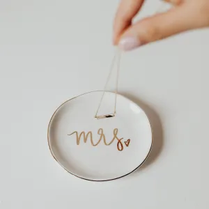 Mrs. Jewelry Dish dried flowers  