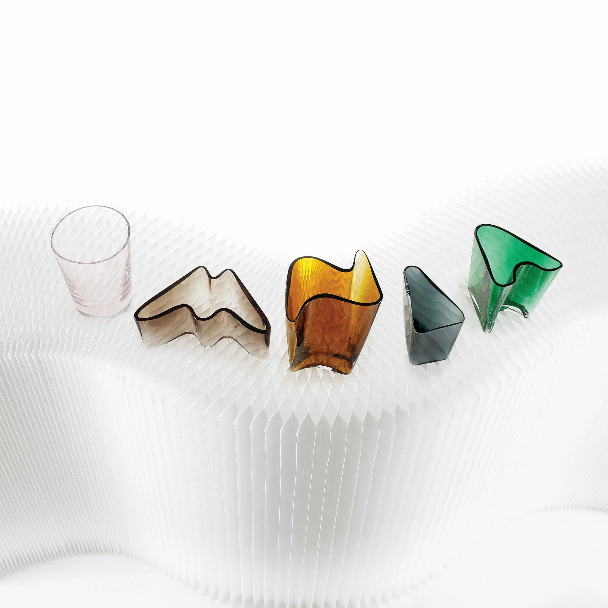 Omnia - Letters "I" Vase