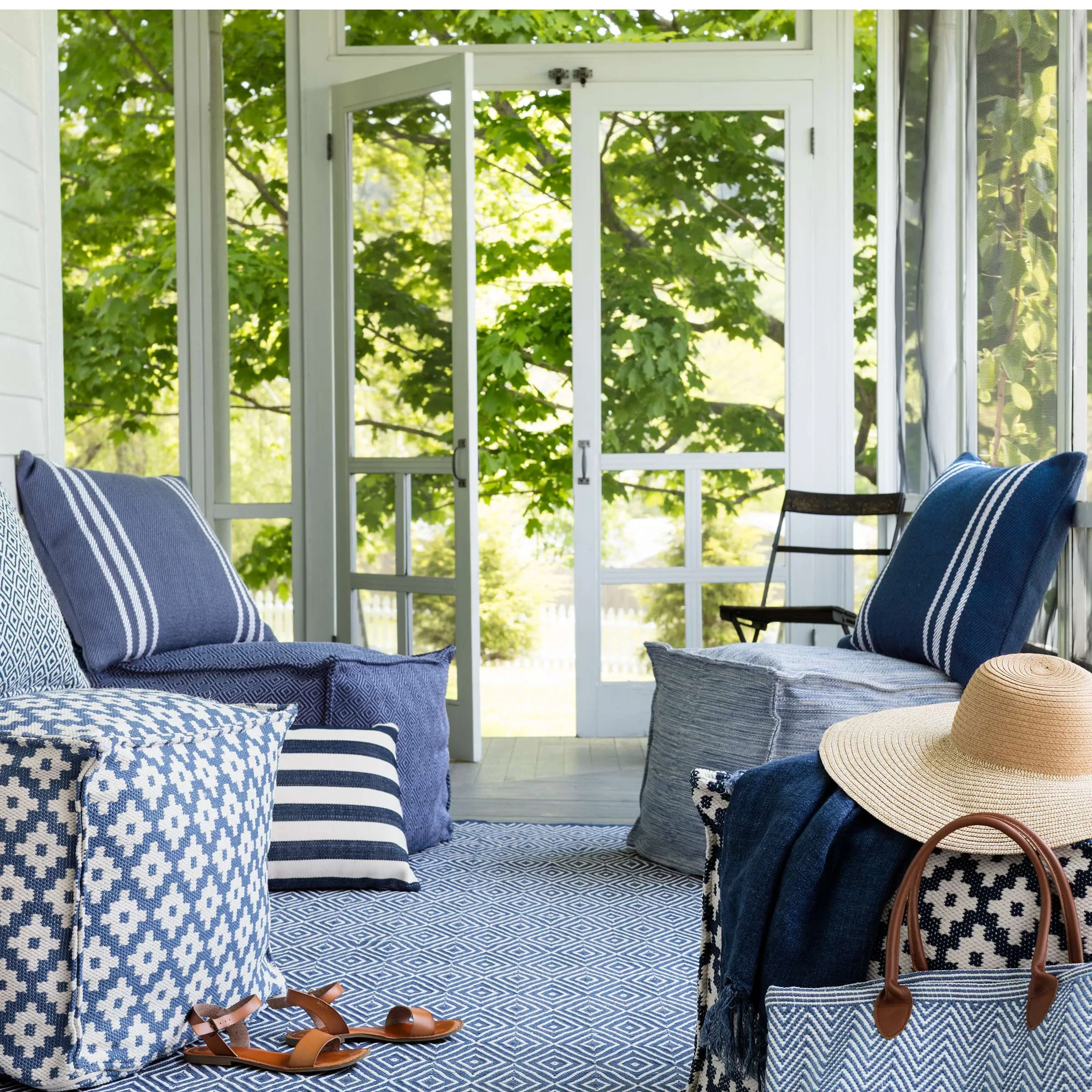 Pine Cone Hill Mingled Denim Indoor/Outdoor Pouf
