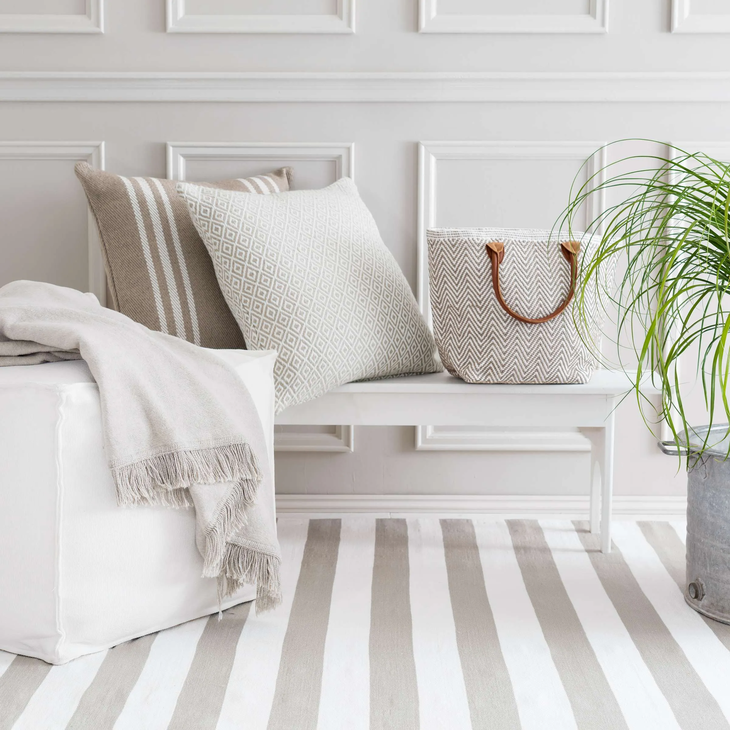 Pine Cone Hill Solid White Indoor/Outdoor Pouf