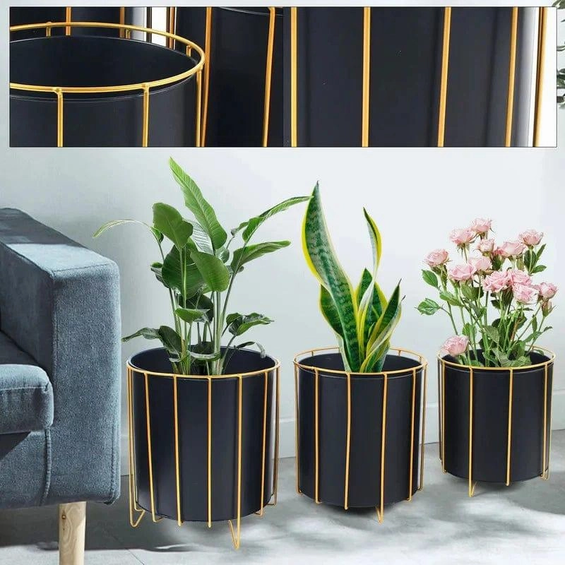 Plant Stand: Round Corner Plant Stand