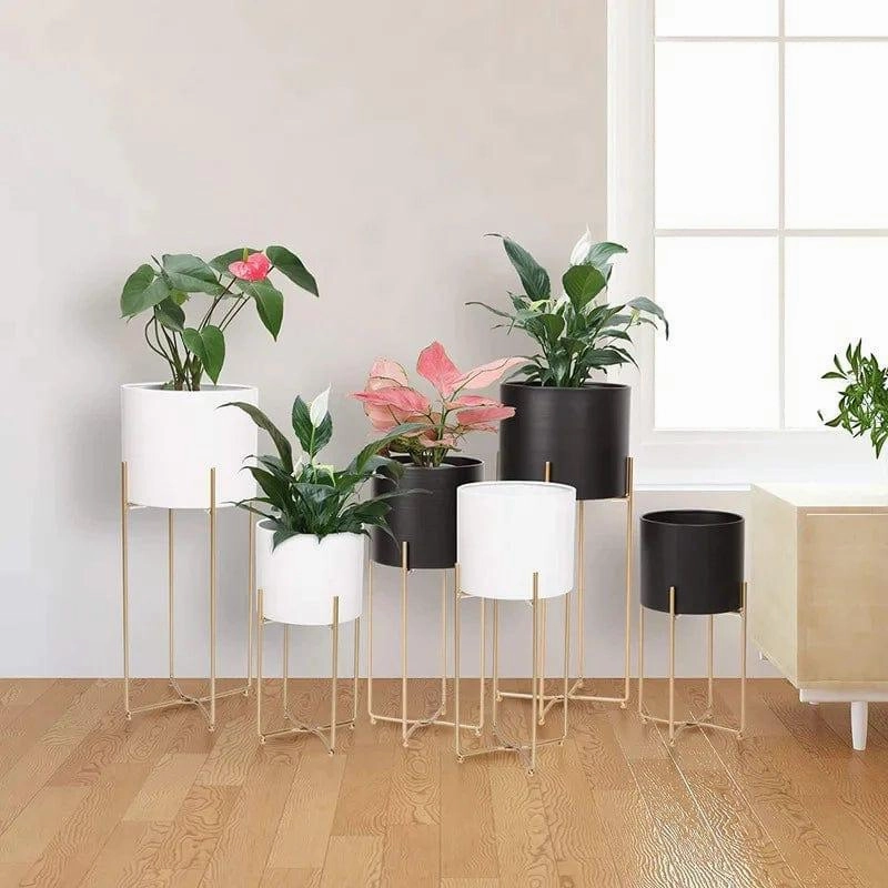 Plant Stand: Round Nesting Plant Stand