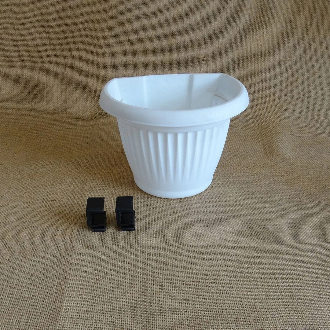 Plastic Bello Wall Planter, Dia-5.7 Inch
