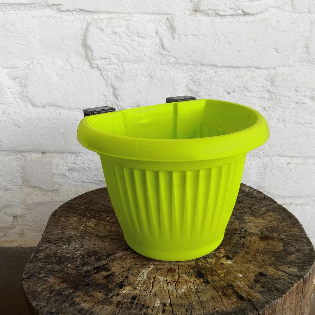 Plastic Bello Wall Planter, Dia-5.7 Inch