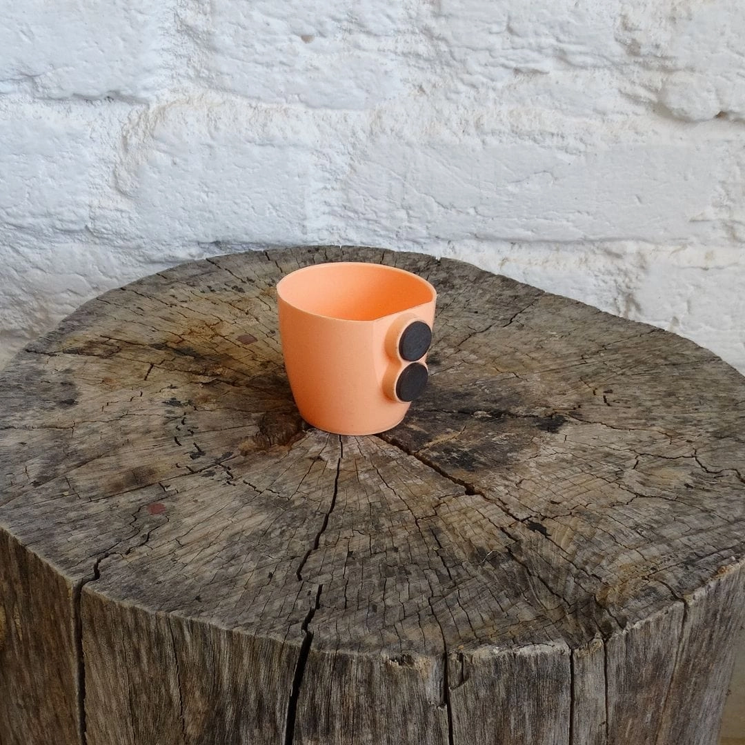 Plastic Magnetic Pot (Diameter 6 cm)
