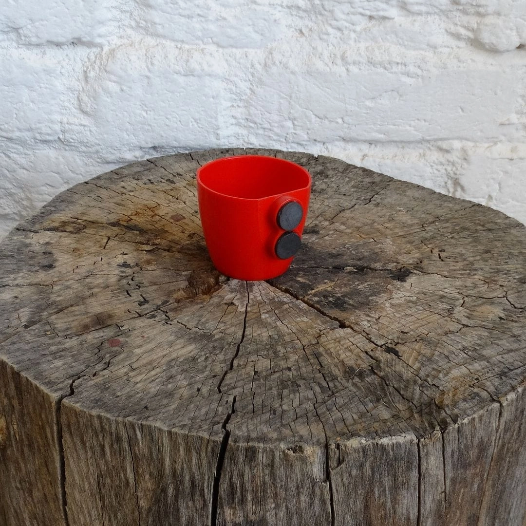 Plastic Magnetic Pot (Diameter 6 cm)