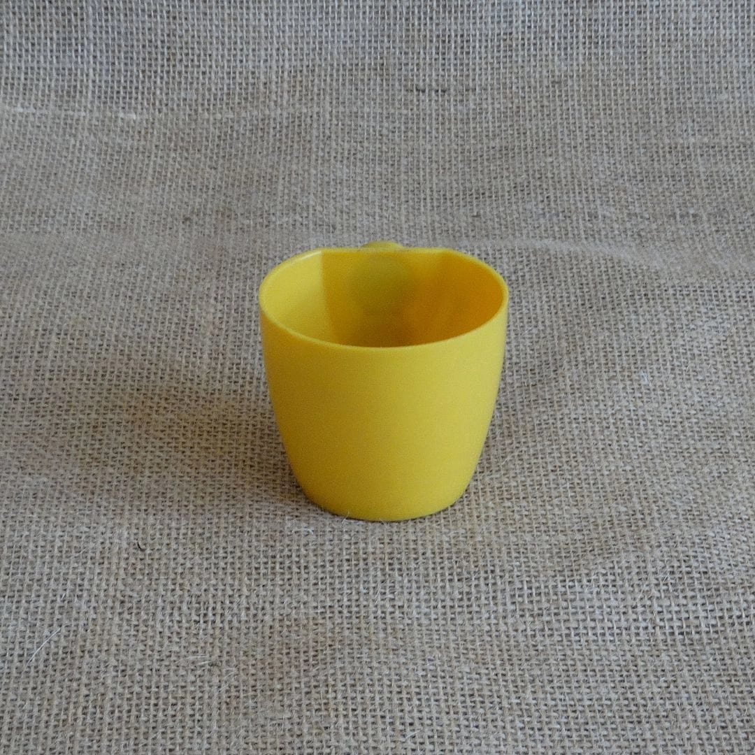 Plastic Magnetic Pot (Diameter 6 cm)