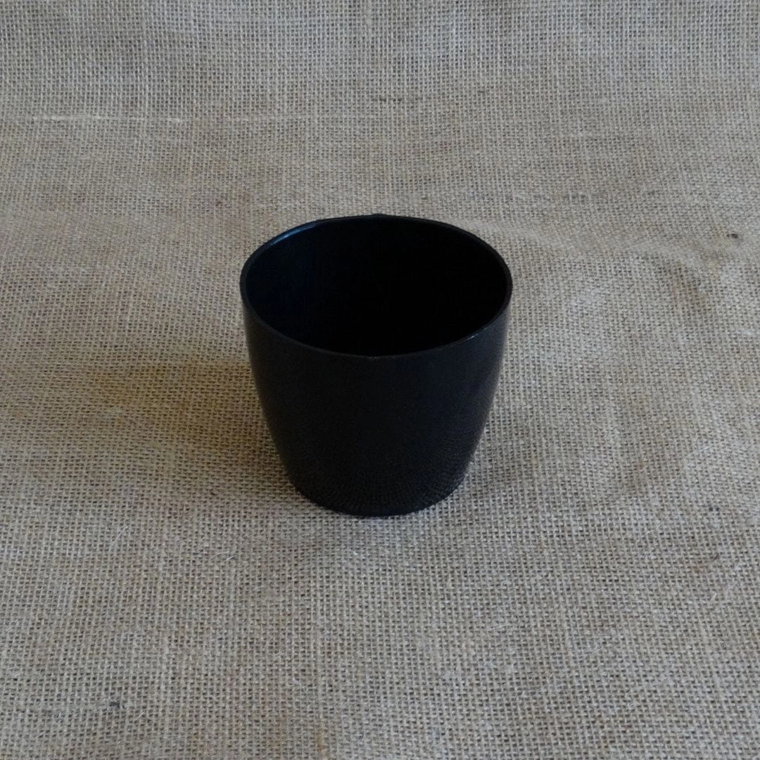 Plastic Magnetic Pot (Diameter 9 cm)