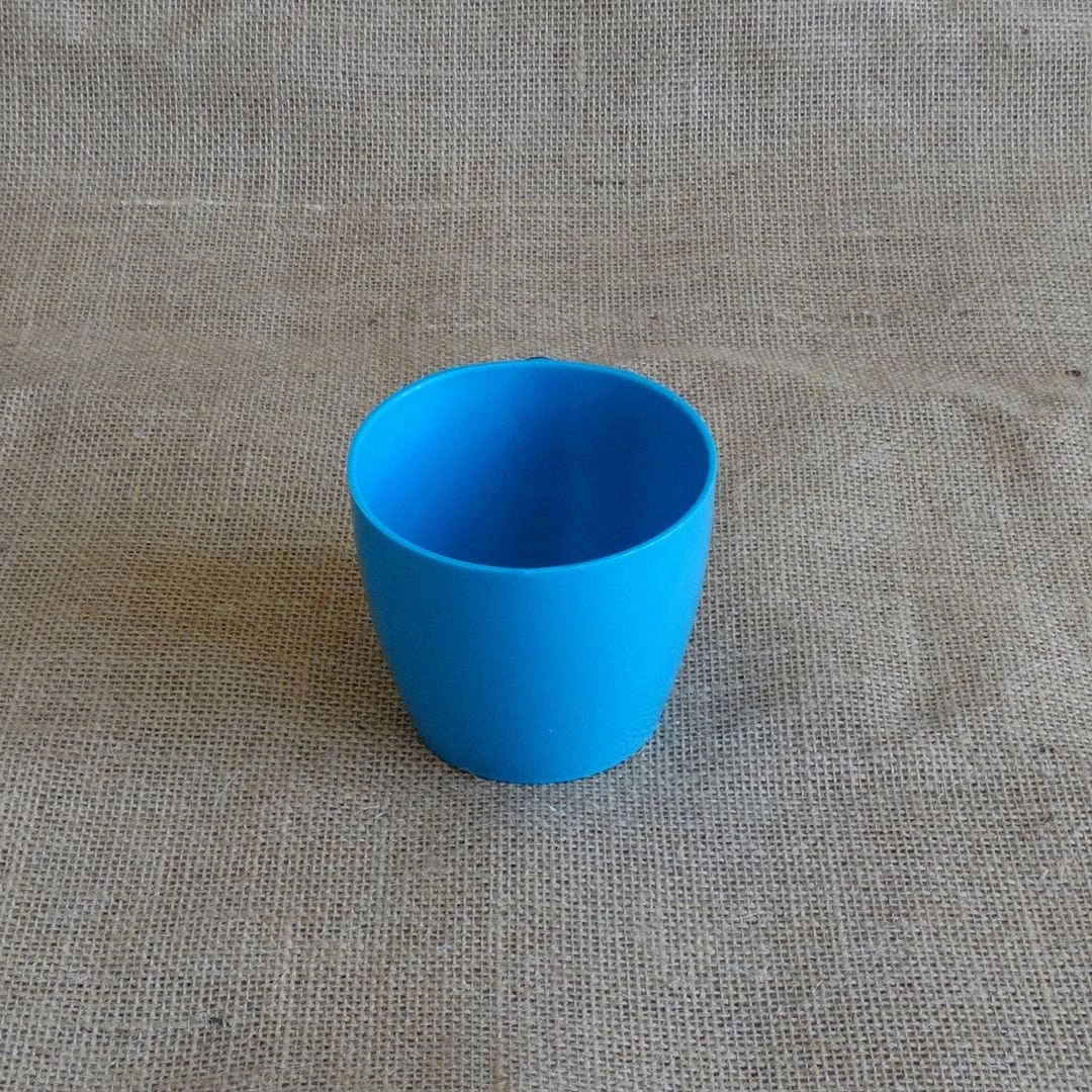 Plastic Magnetic Pot (Diameter 9 cm)