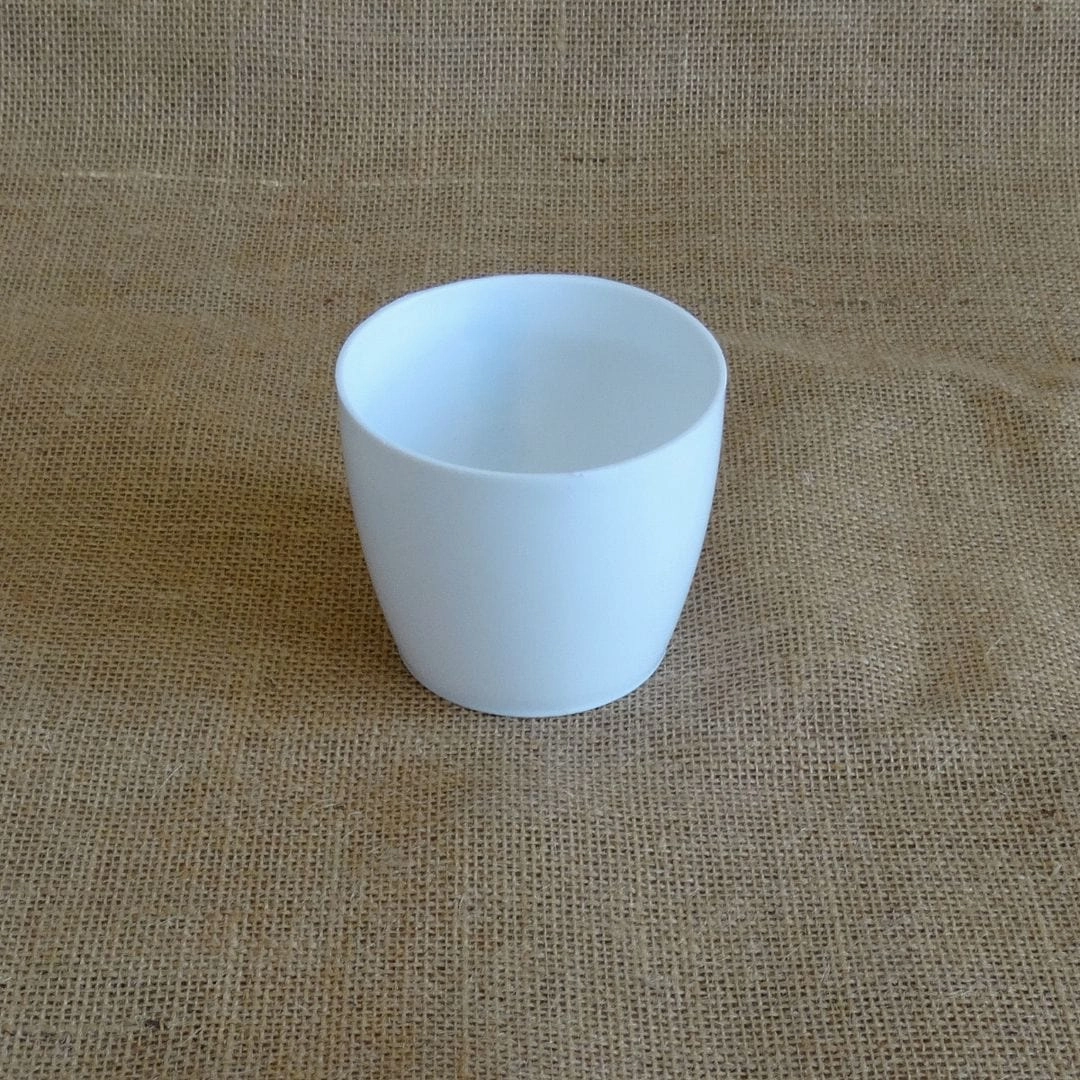 Plastic Magnetic Pot (Diameter 9 cm)