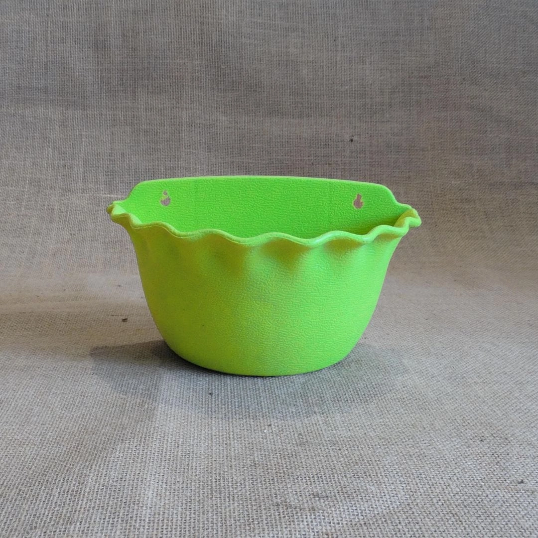 Plastic Sapphire Wall Pot,Dia-9 Inch