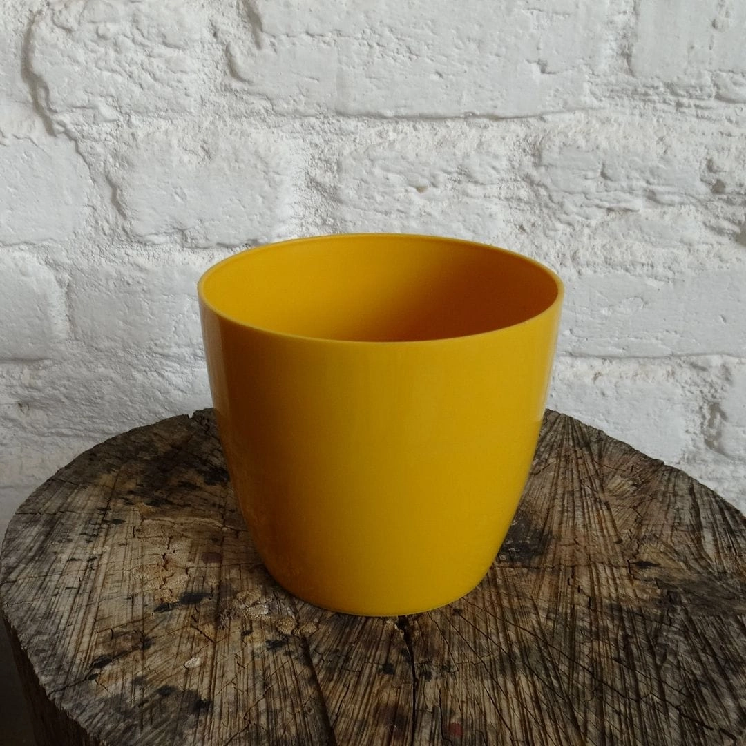 Plastic Valencia Plastic Pot, Dia- 5 Inch
