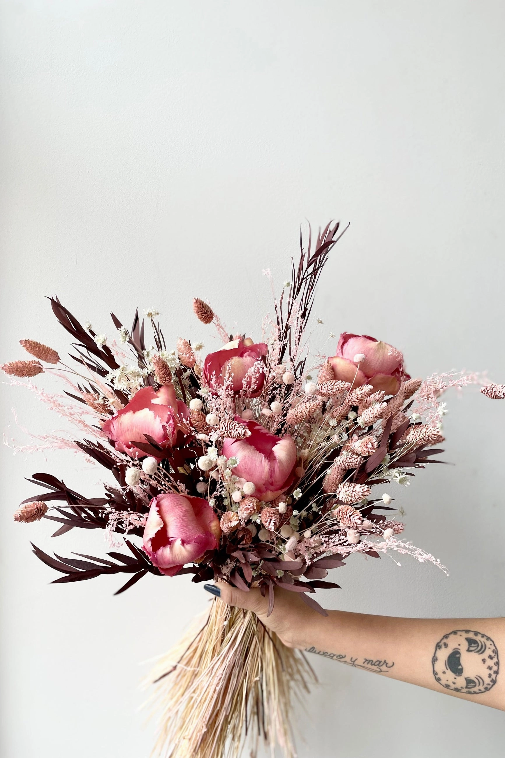 Preserved Arrangement Chocoberry Milkshake