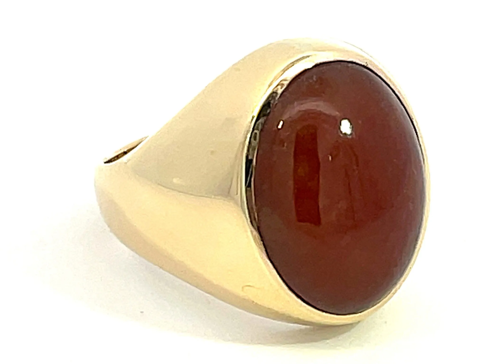Red Brown Oval Cabochon Jade Ring in 14k Yellow Gold