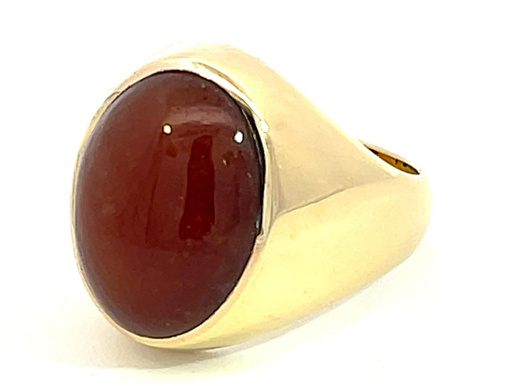 Red Brown Oval Cabochon Jade Ring in 14k Yellow Gold