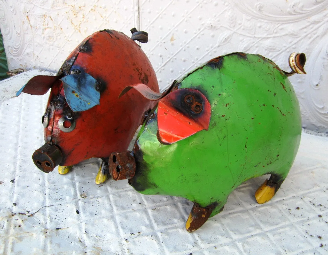 Round Pig Used Material * All from Re-Used Metal. dried flower branch  