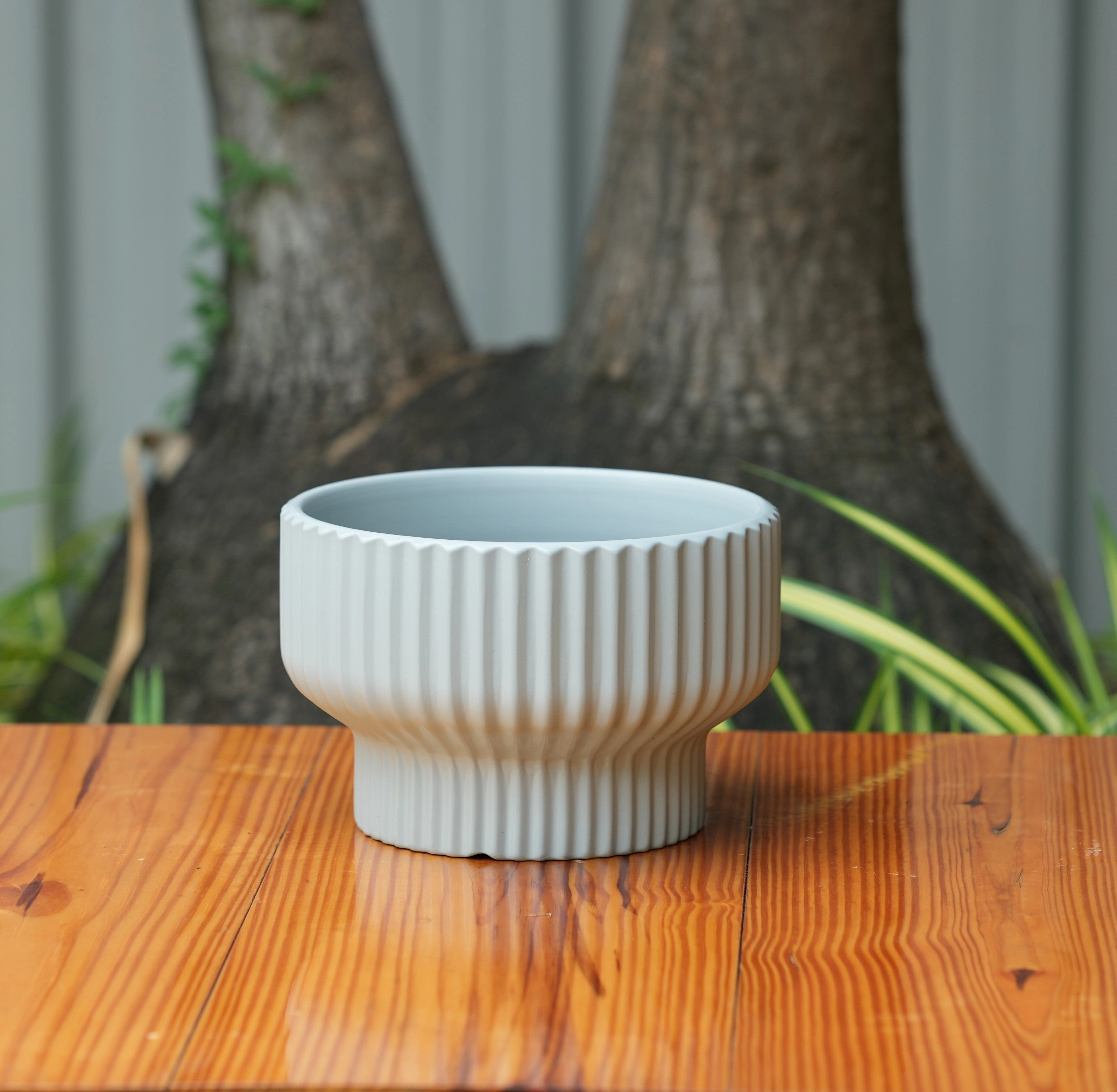 Round Shape Ribbed Grey Colour Ceramic Planter