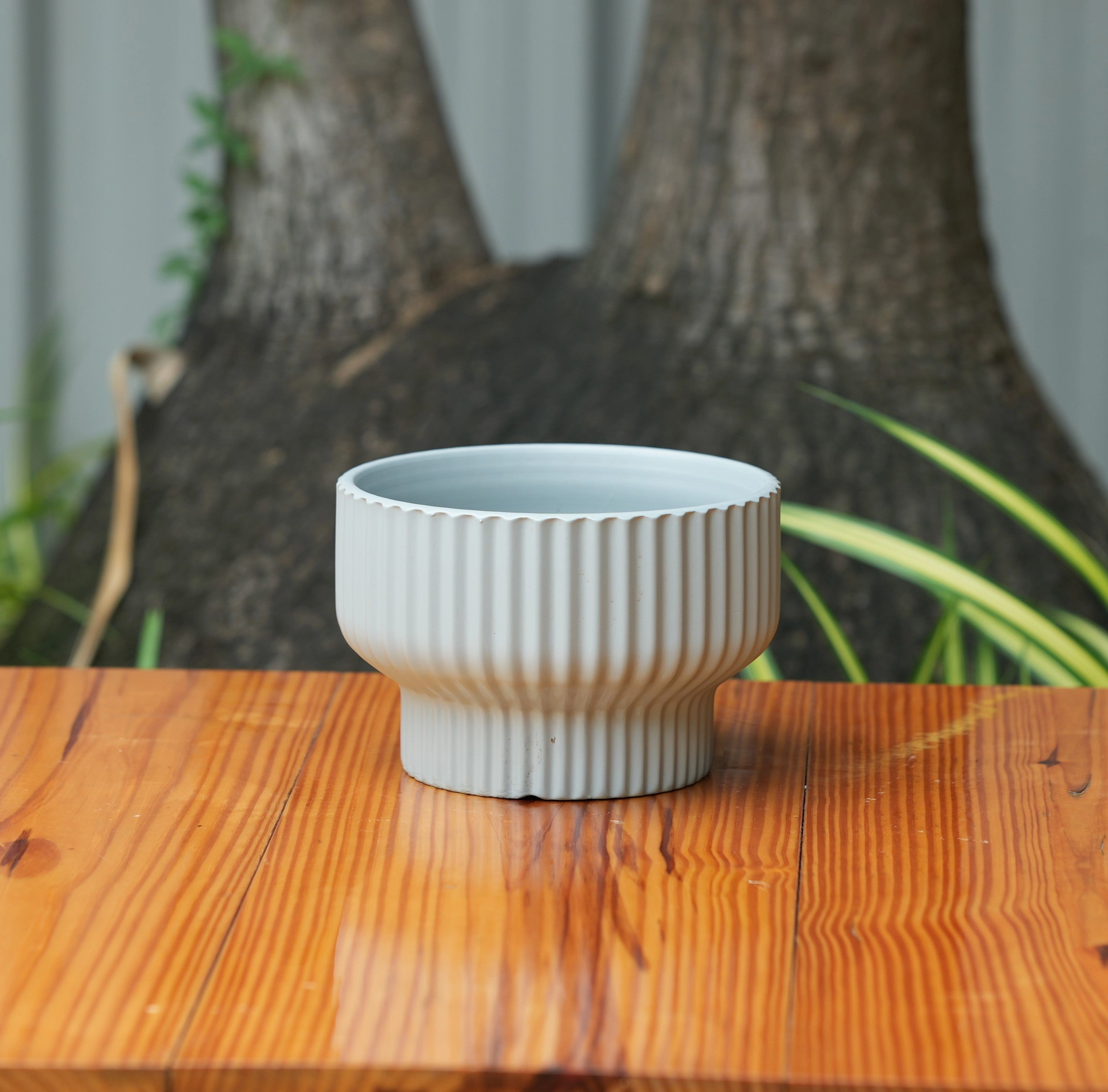Round Shape Ribbed Grey Colour Ceramic Planter